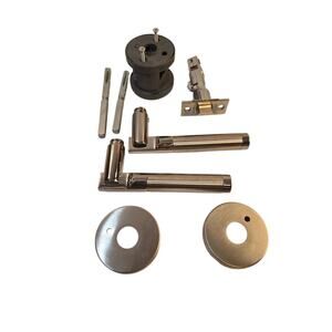 OMNIA Privacy Latchset 23/238T.PR US32D Door Lever Handles Chrome